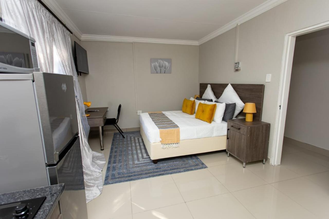 Aparthotel The Hide On Claremont Pretoria-Noord Exterior foto