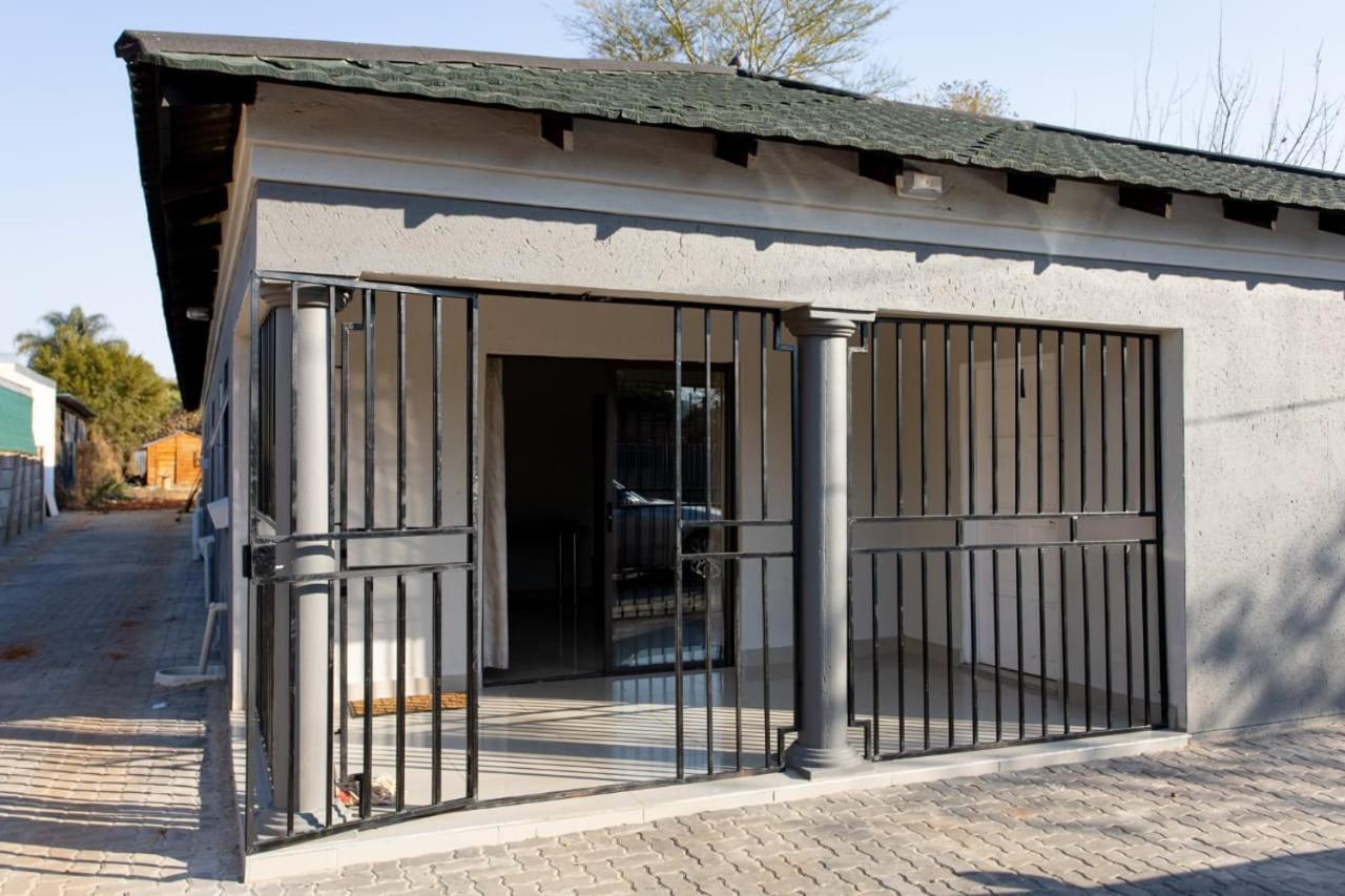 Aparthotel The Hide On Claremont Pretoria-Noord Exterior foto
